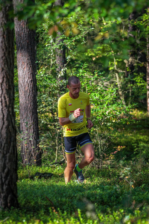 Półmaraton w lesie w Nietążkowie