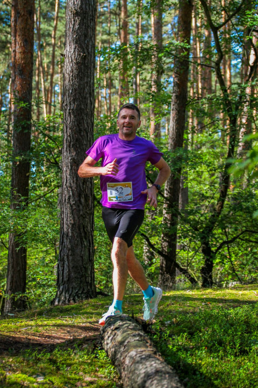 Półmaraton w lesie w Nietążkowie