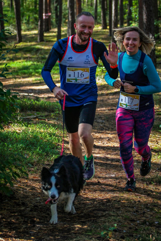 Półmaraton w lesie w Nietążkowie