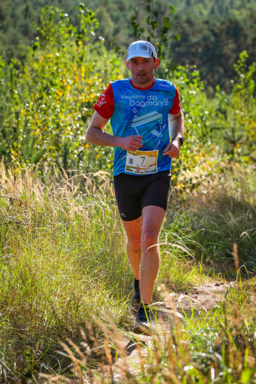 Półmaraton w lesie w Nietążkowie