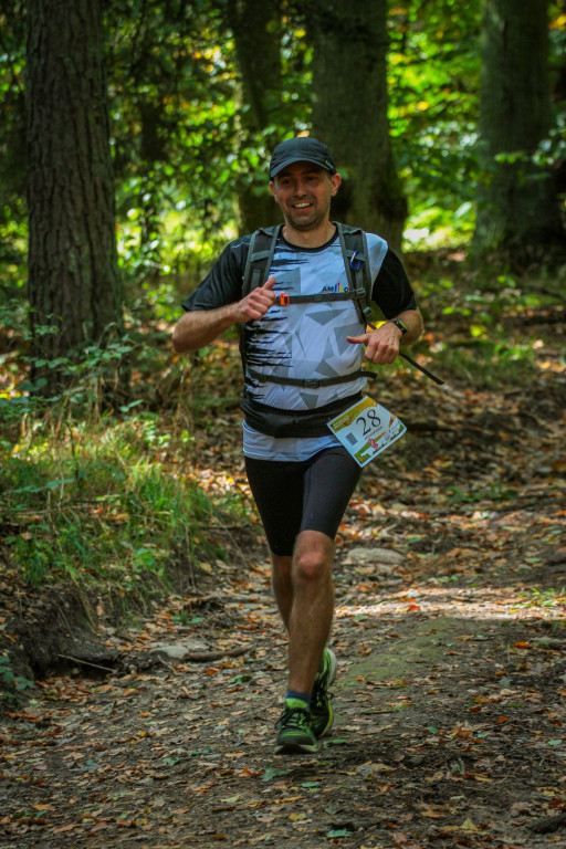 Półmaraton w lesie w Nietążkowie
