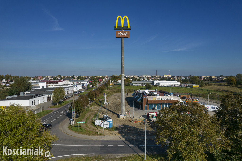 McDonald's coraz bliżej otwarcia a KFC w budowie