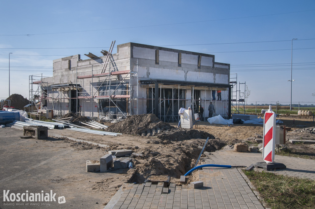 McDonald's coraz bliżej otwarcia a KFC w budowie