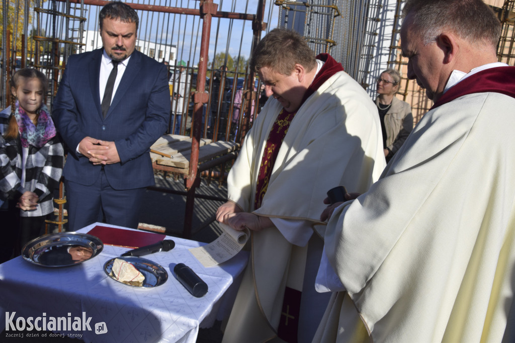 Wmurowano kamień węgielny pod nowy kościół