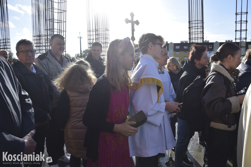 Wmurowano kamień węgielny pod nowy kościół