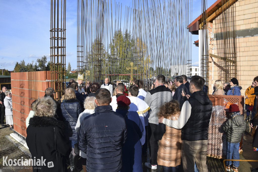 Wmurowano kamień węgielny pod nowy kościół