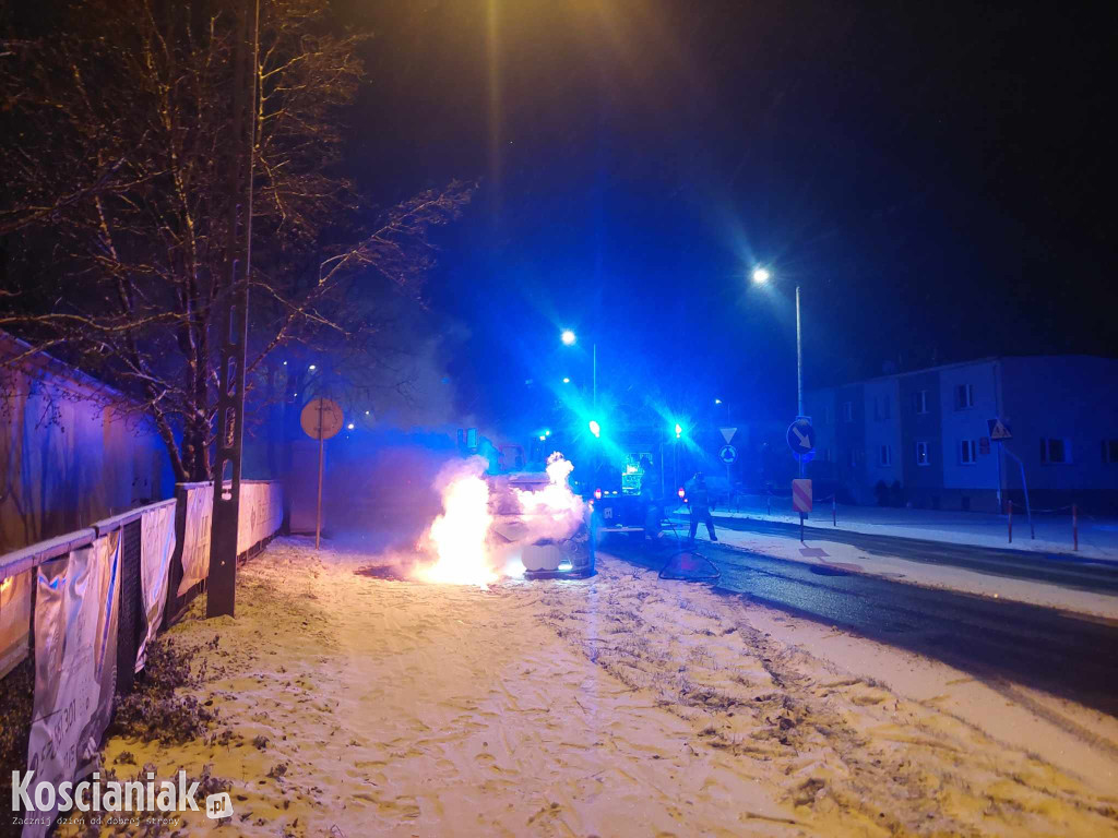 Pożar samochodu na Gostyńskiej