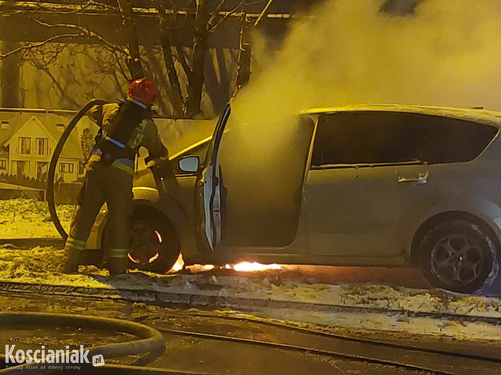 Pożar samochodu na Gostyńskiej