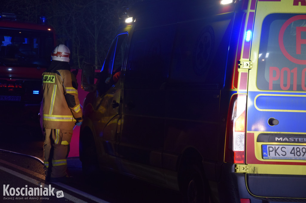 Śmiertelny wypadek. Sprawca i pasażer uciekli