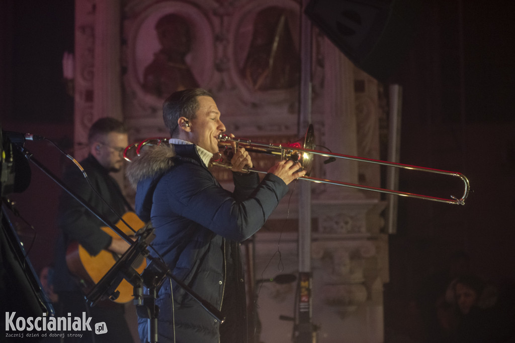 Koncert Enej w farze