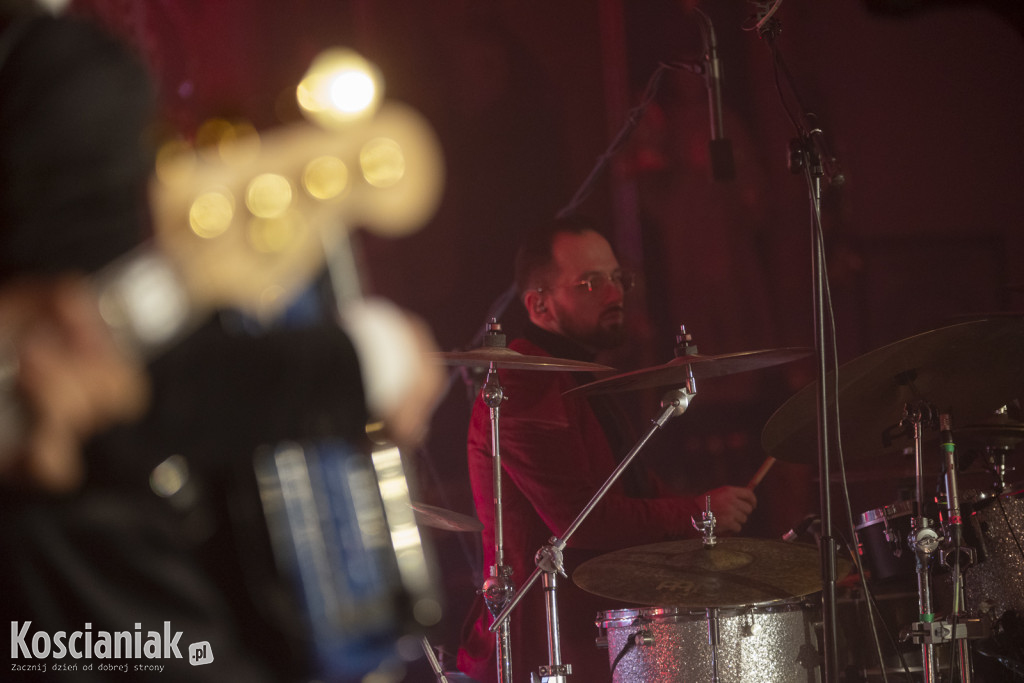 Koncert Enej w farze