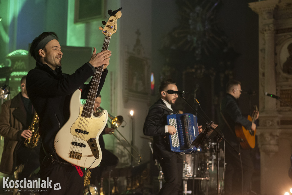 Koncert Enej w farze