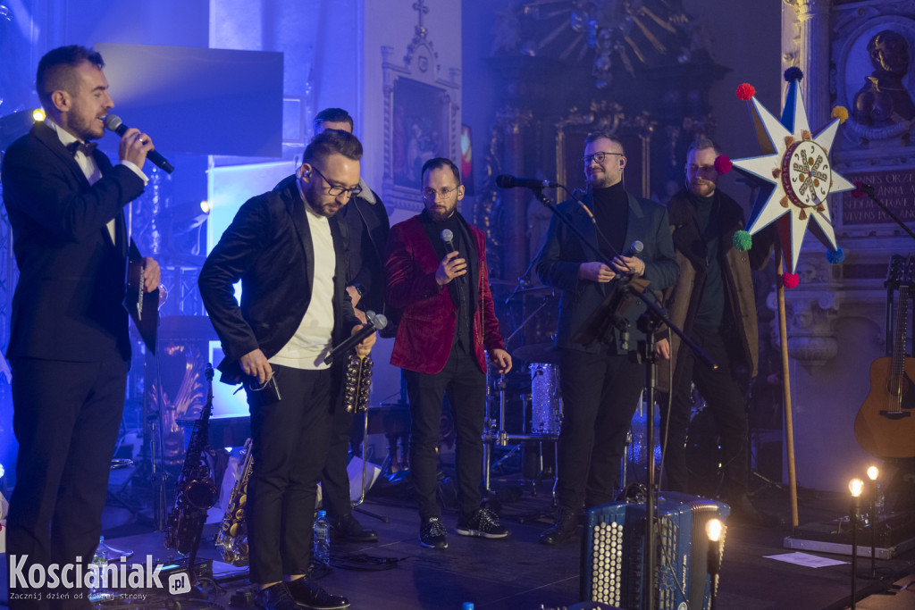 Koncert Enej w farze
