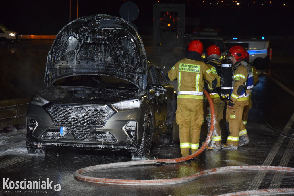 Pożar samochodu w okolicy zjazdu Kościan Północ