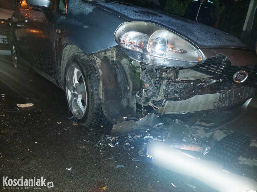 Wjechał w dwa samochody. Miał pół promila