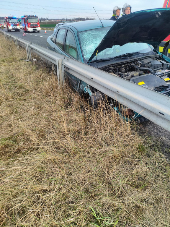 Uderzyła w bariery na S5 w ataku padaczki