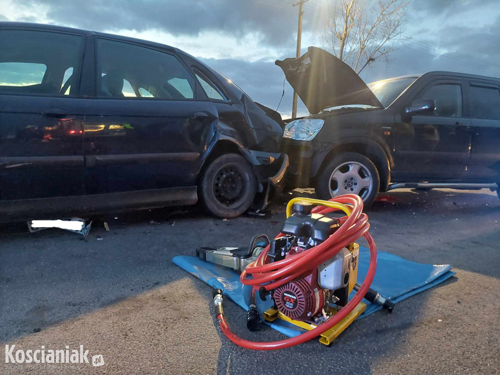 Uderzył w tył pojazdu