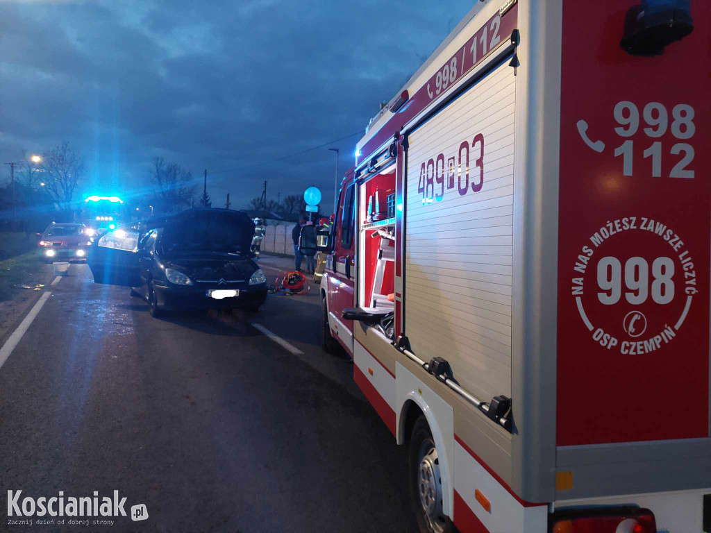 Uderzył w tył pojazdu