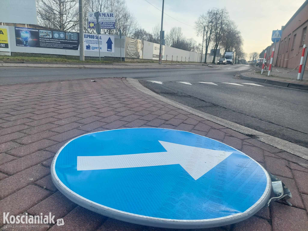 Skasował znak po pijaku