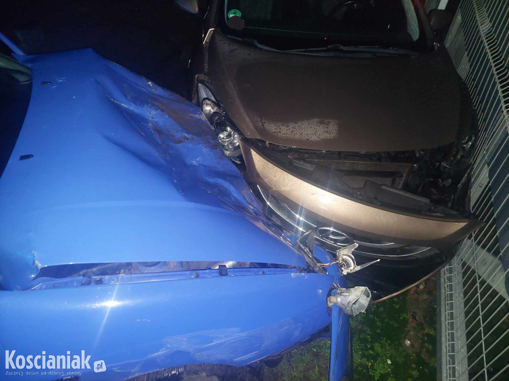 Uszkodził 4 auta i płot