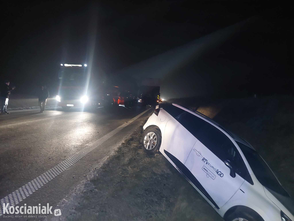 Trzy zdarzenia w jednym miejscu. Było ślisko