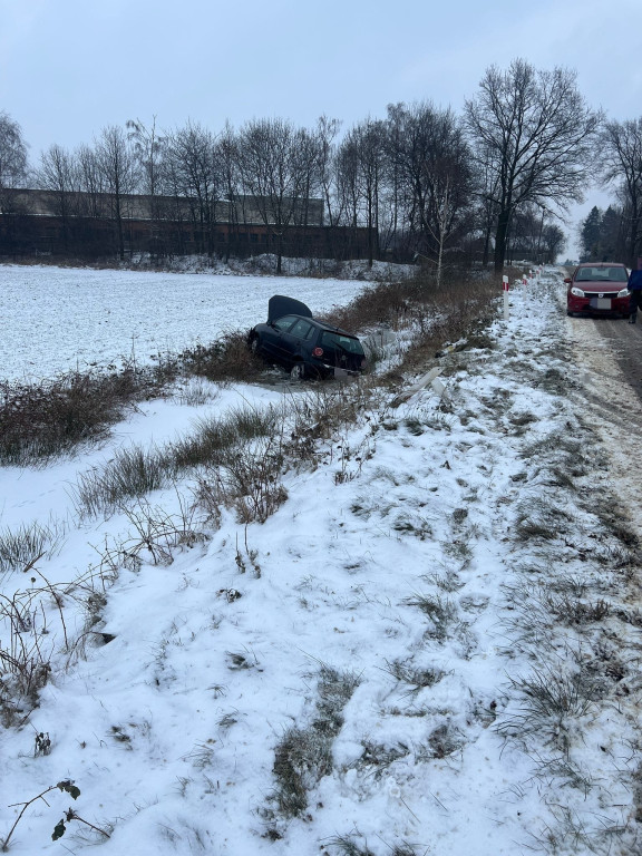Dwa zdarzenia drogowe w gminie Śmigiel
