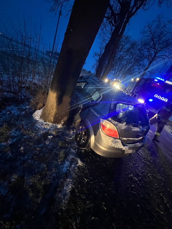 Dwa zdarzenia drogowe w gminie Śmigiel