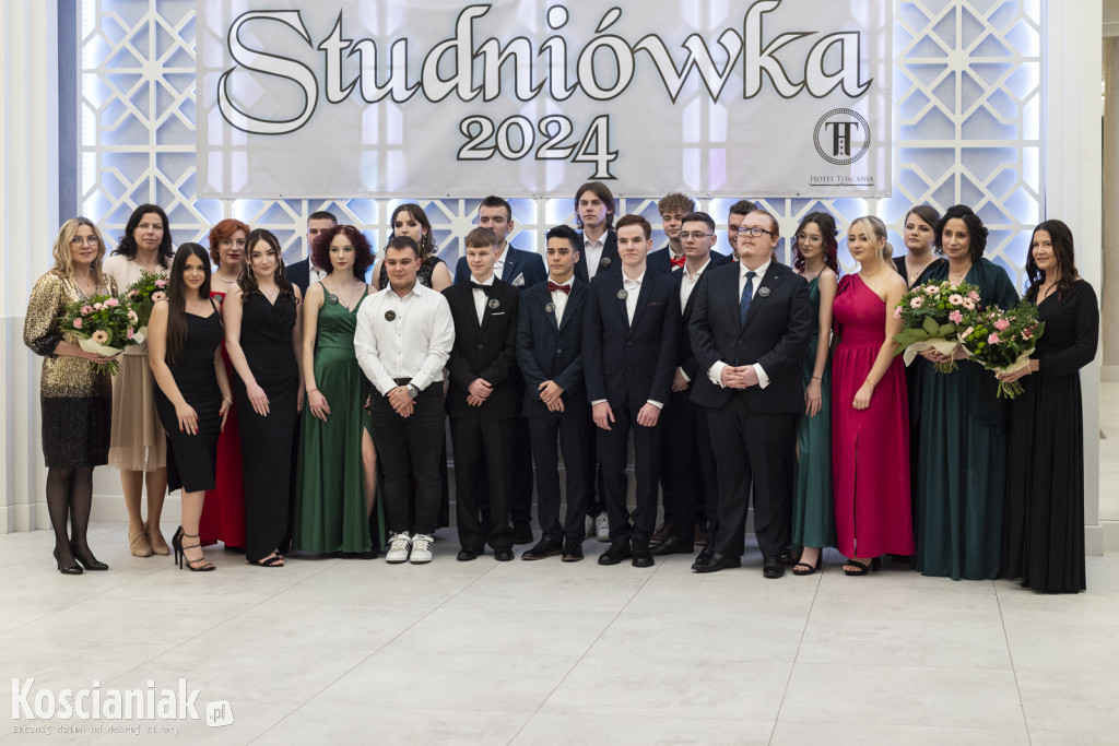 Studniówka ZSP Nietążkowo 2024 [ZDJĘCIA]