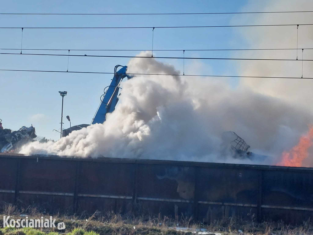 Pożar na składowisku w Przysiece Polskiej