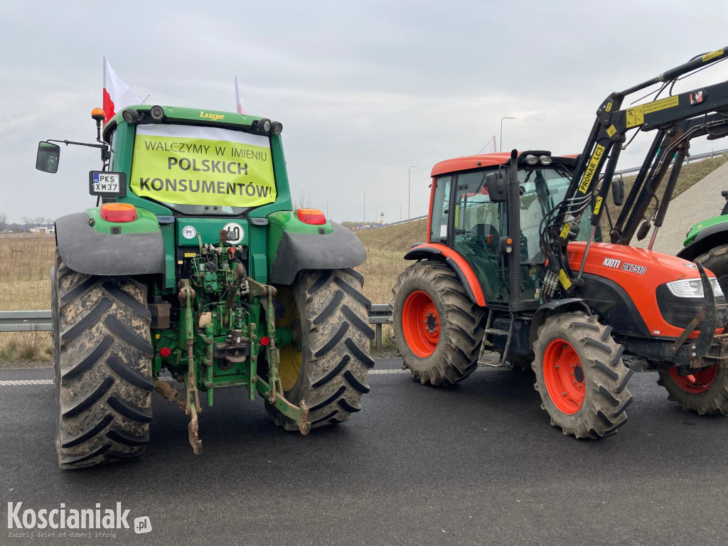 Rolnicy blokują wjazd na węzeł Kościan Północ
