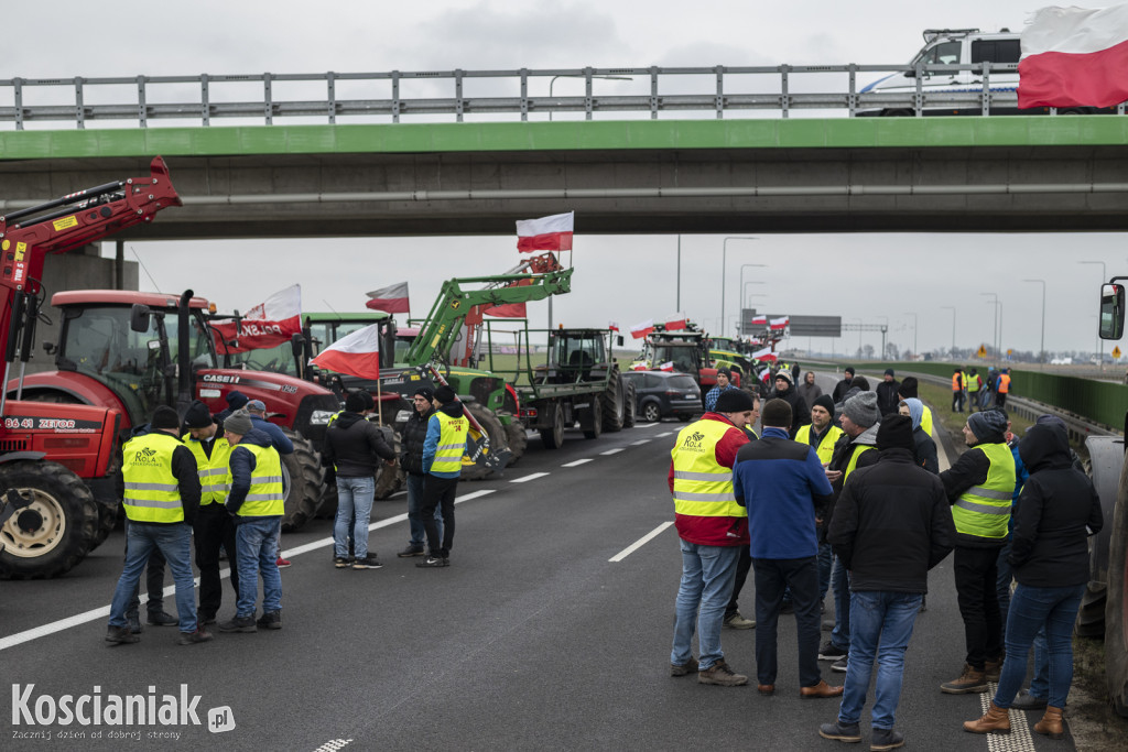 Rolnicy blokują wjazd na węzeł Kościan Północ