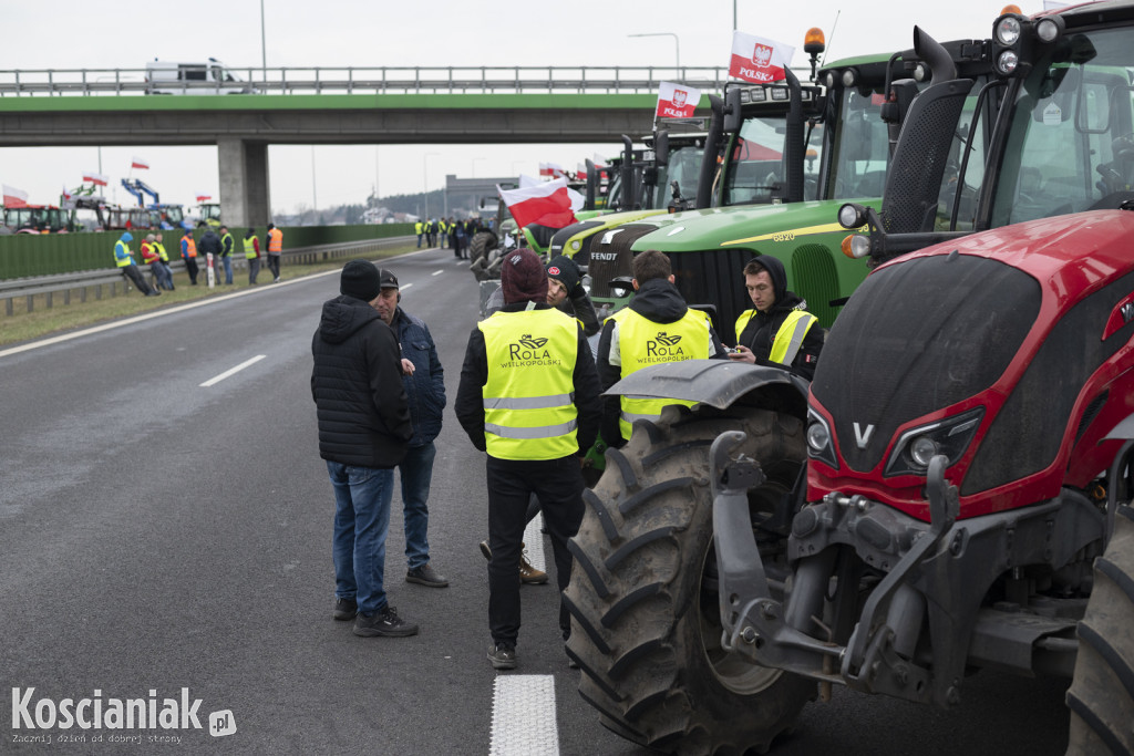 Rolnicy blokują wjazd na węzeł Kościan Północ
