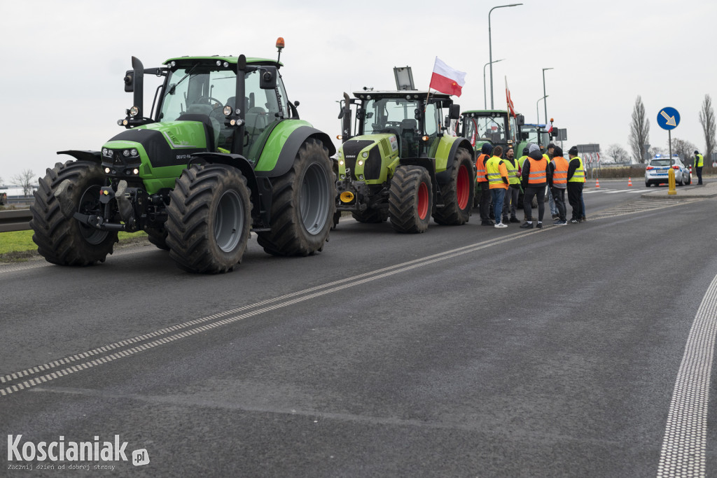 Rolnicy blokują wjazd na węzeł Kościan Północ