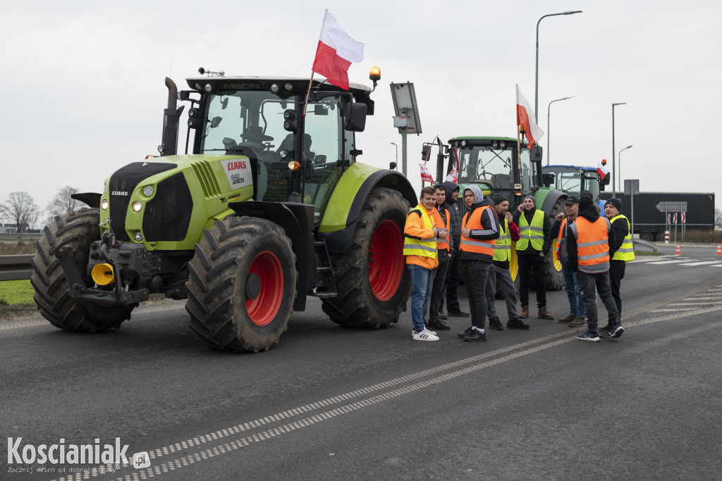 Rolnicy blokują wjazd na węzeł Kościan Północ