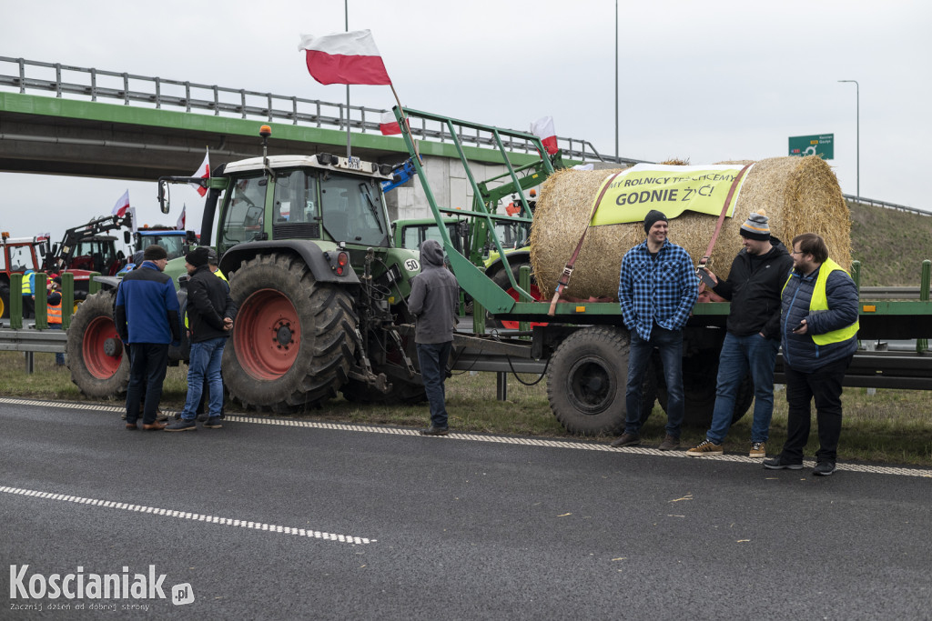 Rolnicy blokują wjazd na węzeł Kościan Północ