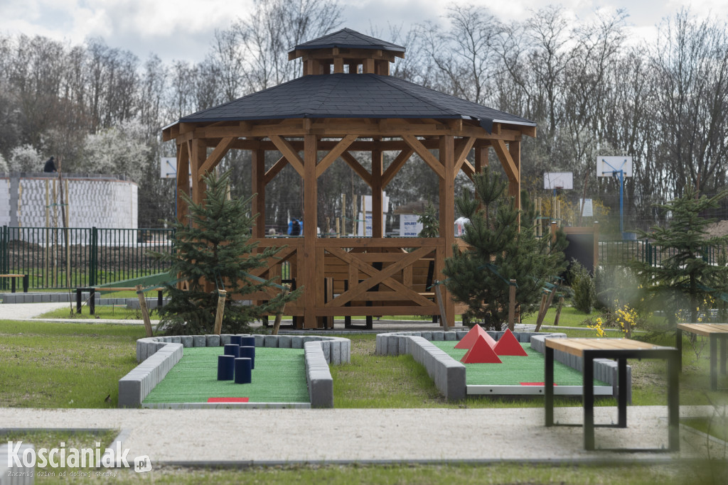 W Borowie otwarto pole do gry w minigolfa