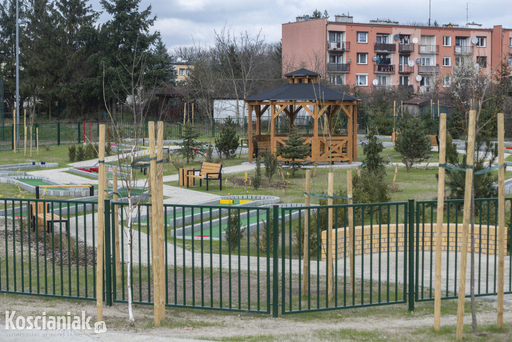 W Borowie otwarto pole do gry w minigolfa