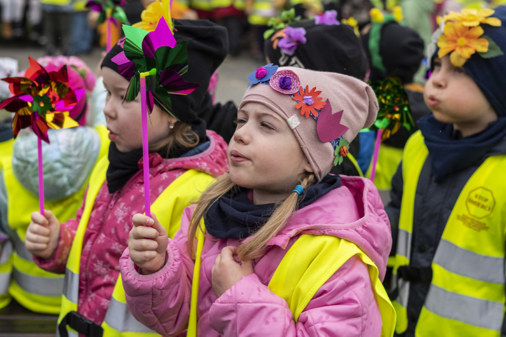 Przedszkolaki w Śmiglu powitały wiosnę
