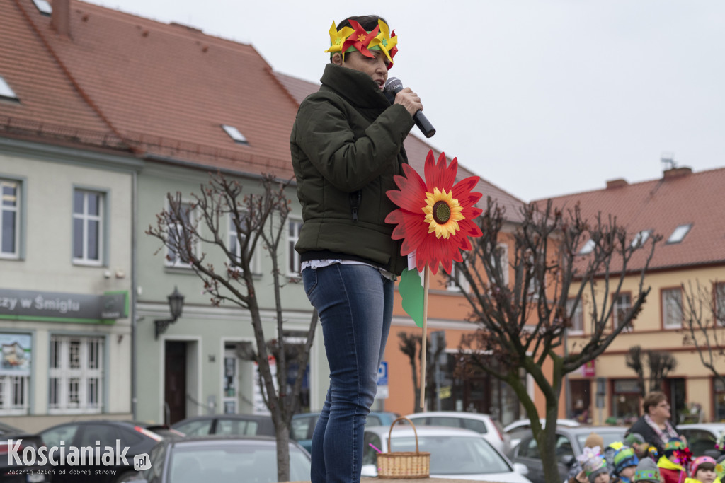 Przedszkolaki w Śmiglu powitały wiosnę