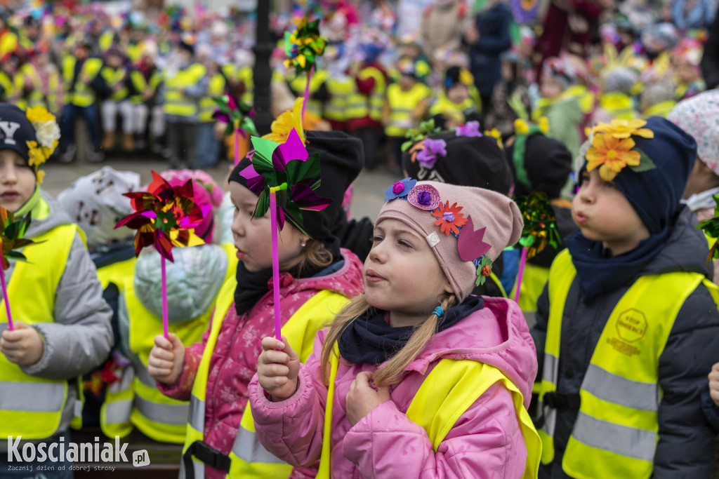 Przedszkolaki w Śmiglu powitały wiosnę