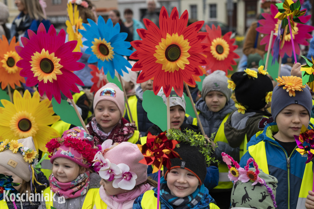 Przedszkolaki w Śmiglu powitały wiosnę