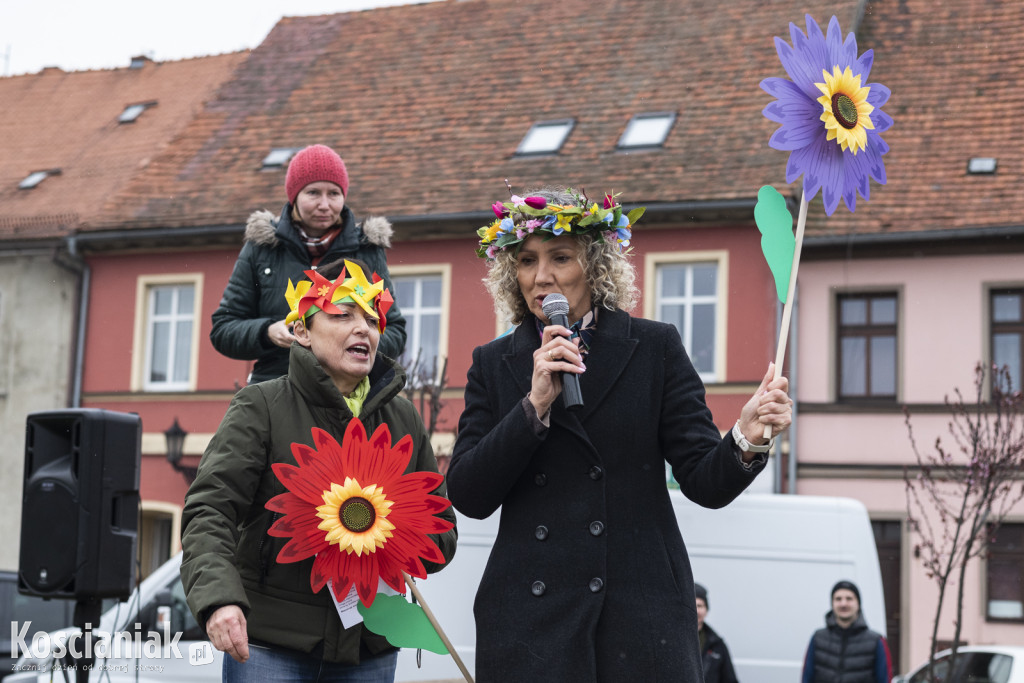 Przedszkolaki w Śmiglu powitały wiosnę