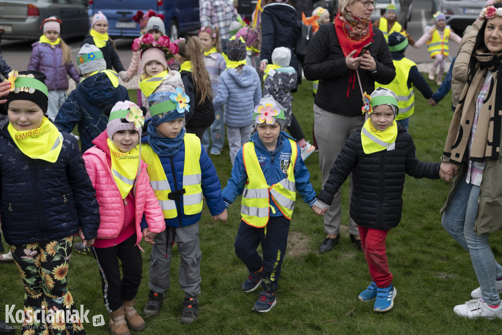 Przedszkolaki w Śmiglu powitały wiosnę