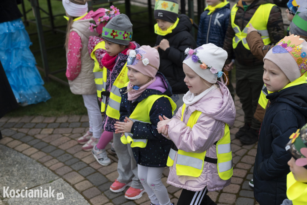 Przedszkolaki w Śmiglu powitały wiosnę