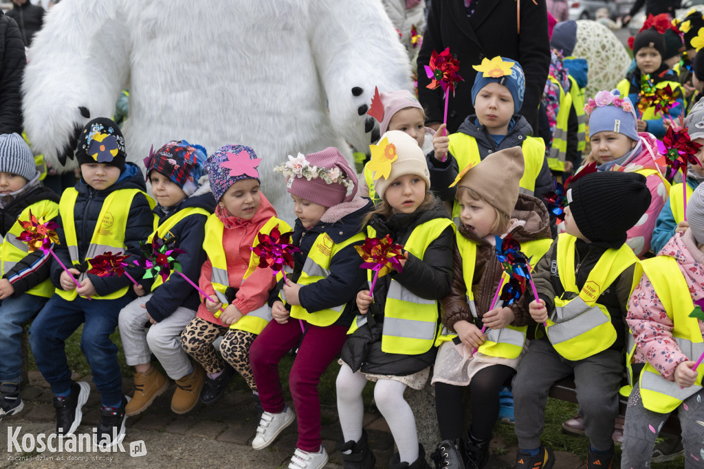 Przedszkolaki w Śmiglu powitały wiosnę