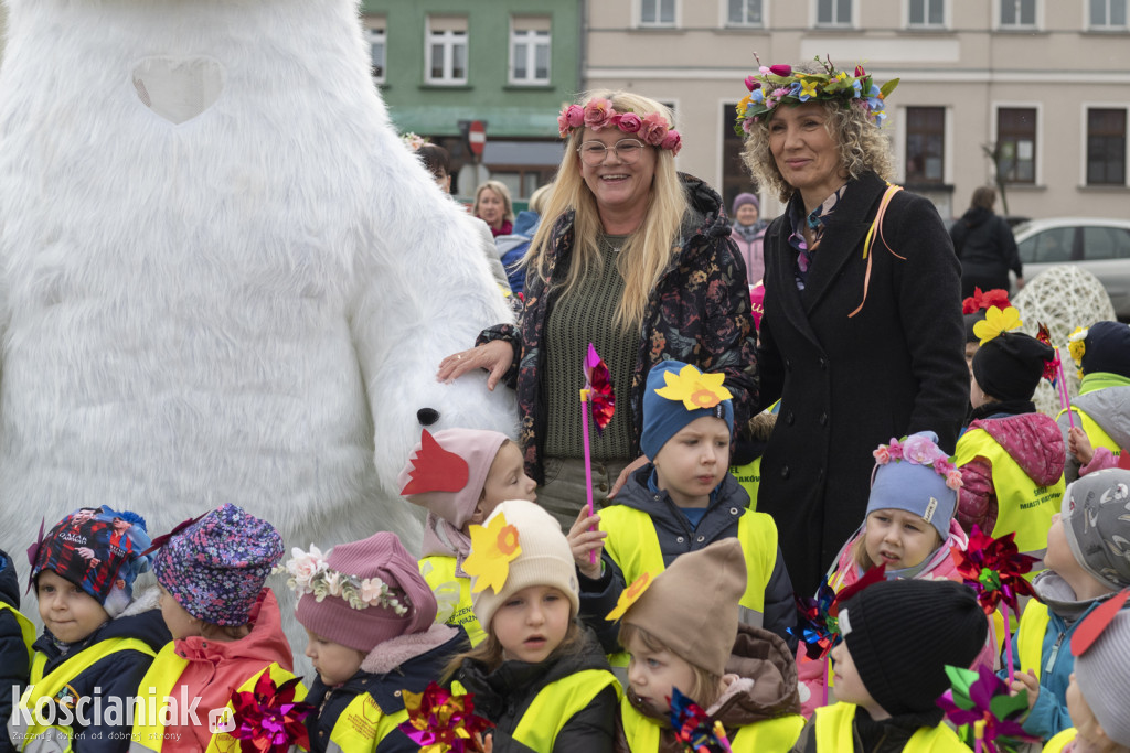 Przedszkolaki w Śmiglu powitały wiosnę