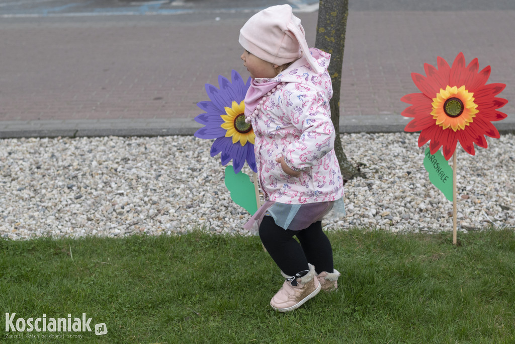 Przedszkolaki w Śmiglu powitały wiosnę