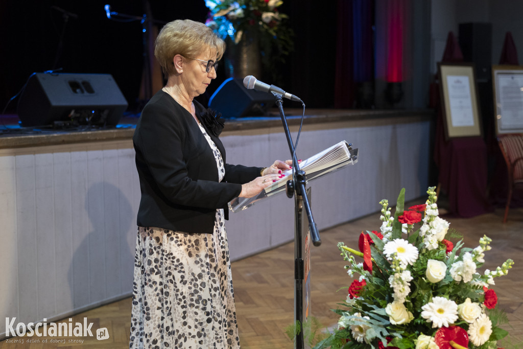 Uroczysta sesja z okazji 25-lecia powiatu