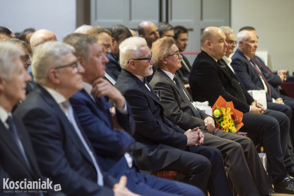 Uroczysta sesja z okazji 25-lecia powiatu