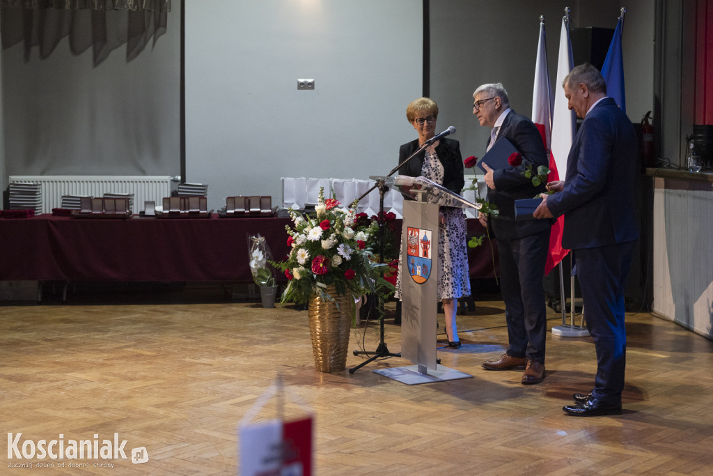 Uroczysta sesja z okazji 25-lecia powiatu